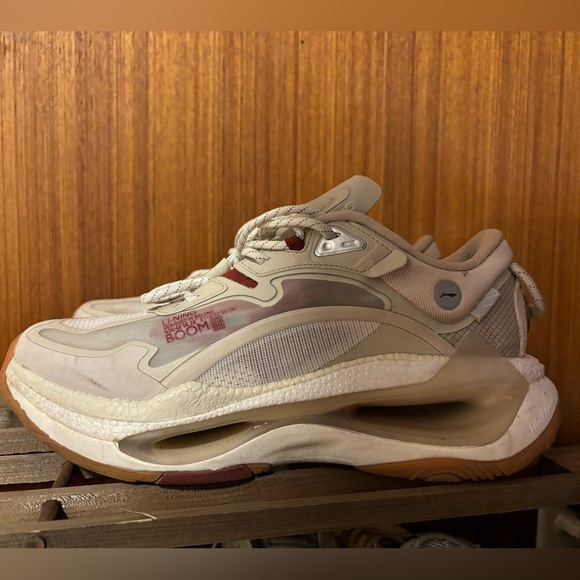 LI-NING Beige Exceed Infinity Sneakers - Picture 4 of 7